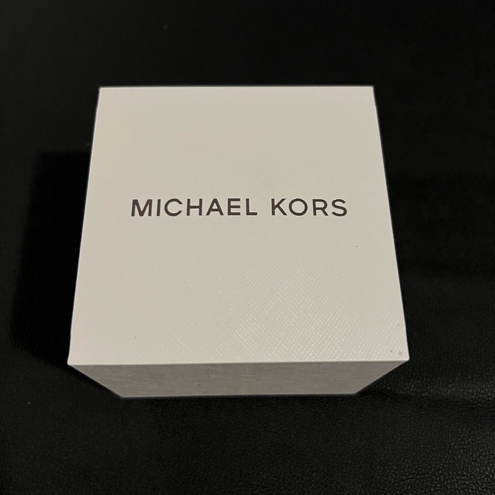 Michael Kors Watch Box
